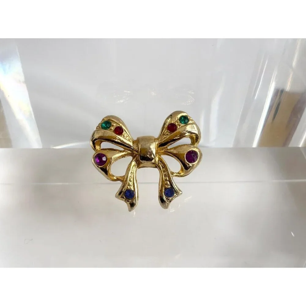 Christmas Bow Rhinestoned Gold Toned Holiday Themed Vintage Jewelry Brooch